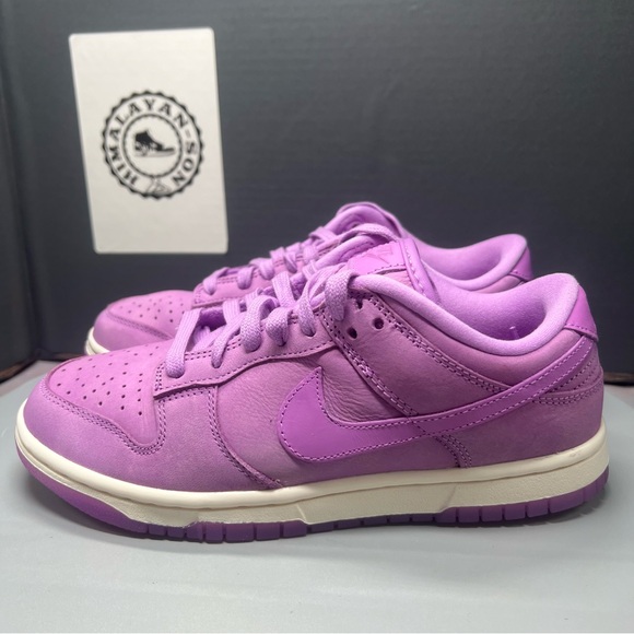 Nike Dunk Low PRM MF Rush Fuchsia DV7415-500 Women Size 6 Preowned Rare - Picture 1 of 14